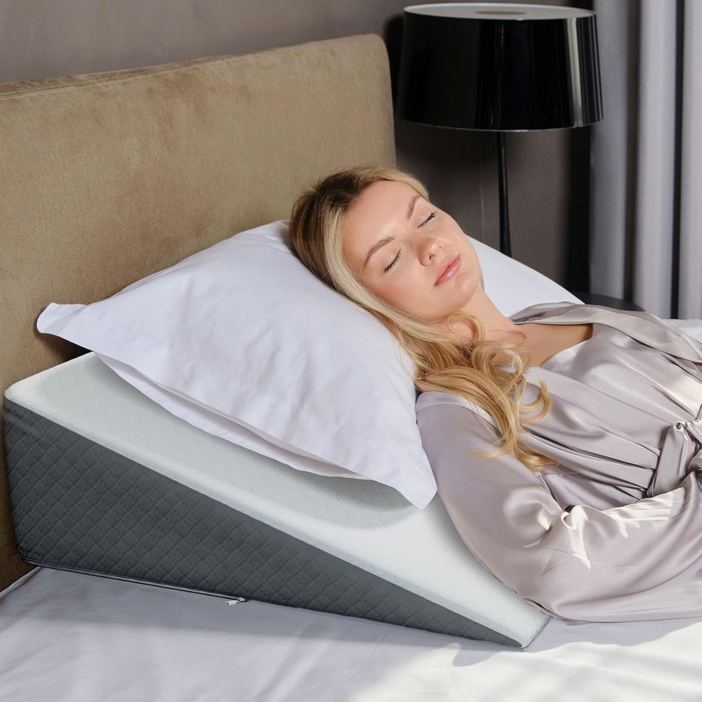 Sit&Zip® Memory Foam Wedge Pillow